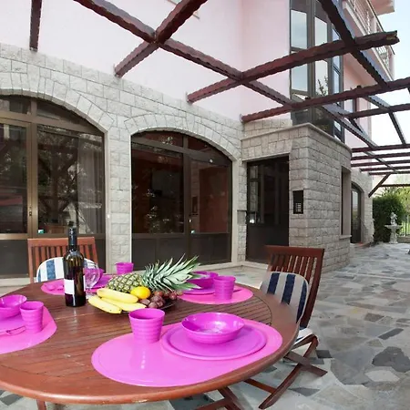 Villa Stobrec Guest house Stobrec