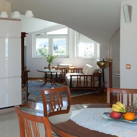 Villa Stobrec Guest house Stobrec