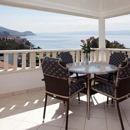 Guest house Villa Stobrec 3*