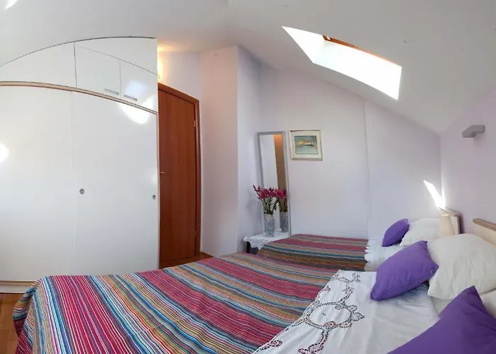 Konukevi Villa Stobrec 3*